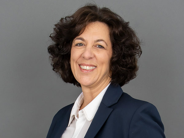 CSJ_mitarbeiterbilder_Dotzer-Bianca.jpg CSJ_mitarbeiterbilder_Dotzer-Bianca.jpg