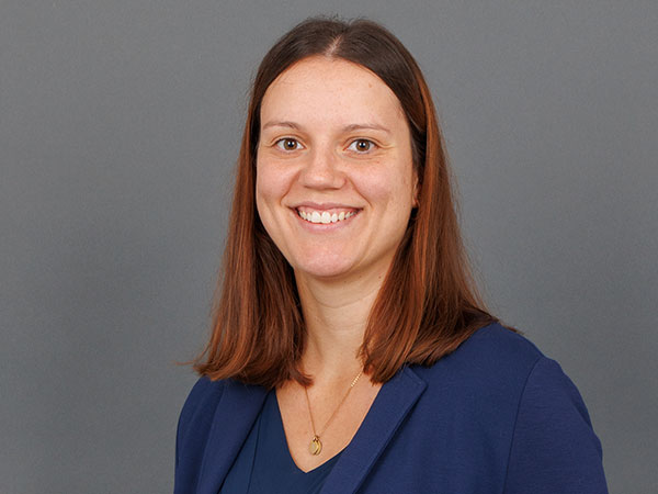 CSJ_mitarbeiterbilder_Julia-Klingl.jpg CSJ_mitarbeiterbilder_Julia-Klingl.jpg