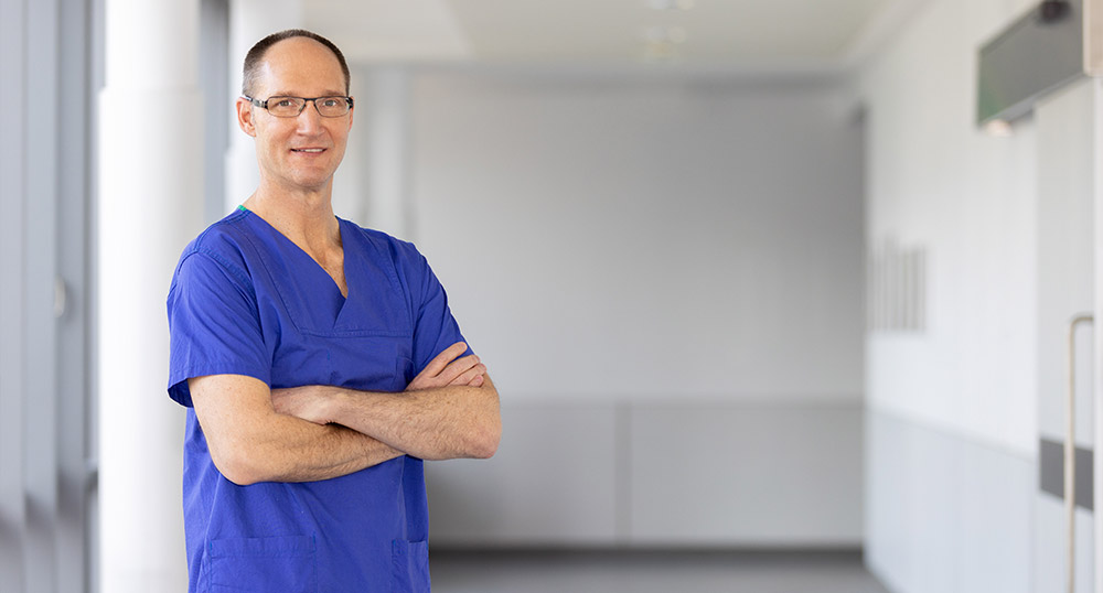 Chefarzt der Zentralen Notaufnahme am Caritas-Krankenhaus St. Josef Dr. med. Andreas Hüfner