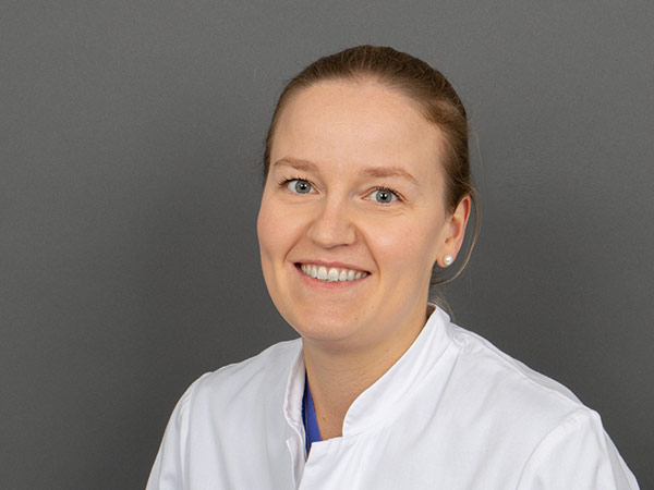 CSJ_mitarbeiterbilder_christine_ullrich.jpg CSJ_mitarbeiterbilder_christine_ullrich.jpg