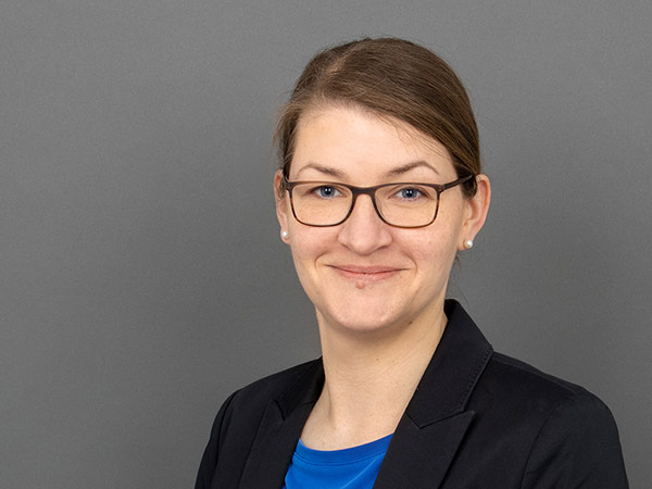CSJ_mitarbeiterbilder_elisabeth-frieben.jpg CSJ_mitarbeiterbilder_elisabeth-frieben.jpg