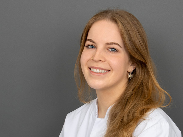 CSJ_mitarbeiterbilder_hannah-wach.jpg CSJ_mitarbeiterbilder_hannah-wach.jpg