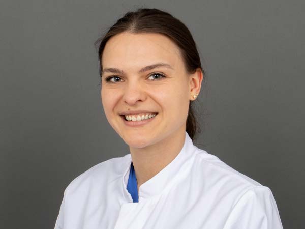 CSJ_mitarbeiterbilder_katharina-bomberger.jpg CSJ_mitarbeiterbilder_katharina-bomberger.jpg
