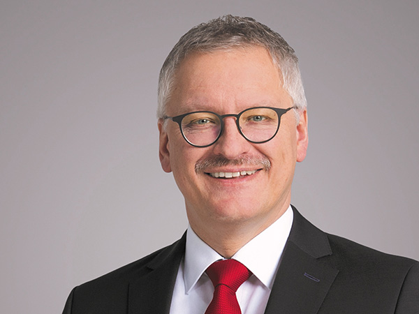 CSJ_mitarbeiterbilder_michael-weissmann.jpg CSJ_mitarbeiterbilder_michael-weissmann.jpg