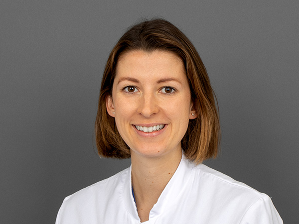 CSJ_mitarbeiterbilder_valerie-hartmann.jpg CSJ_mitarbeiterbilder_valerie-hartmann.jpg