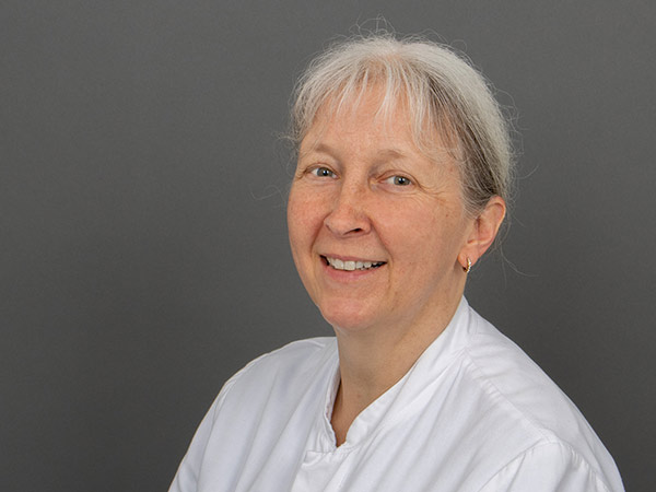 CSJ_mitarbeiterbilder_verena-lutz.jpg CSJ_mitarbeiterbilder_verena-lutz.jpg